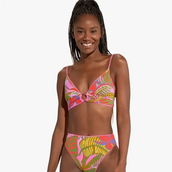 Maaji Pink Bikini top with Plunging V-Neck - Picture 4 of 12